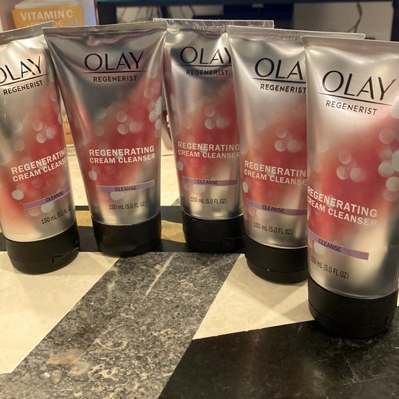 5 Brand New OLAY Regenerist REGENERATING CREAM CLEANSER | 5 ounces each - Picture 1 of 5